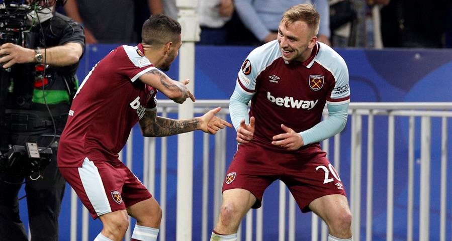 West Ham United goleó a domicilio a Olympique de Lyon y avanzó en la Europa League