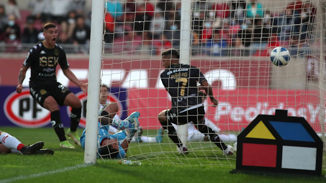Rodrigo Piñeiro desató la locura en Unión Española con el agónico gol del triunfo sobre La Serena