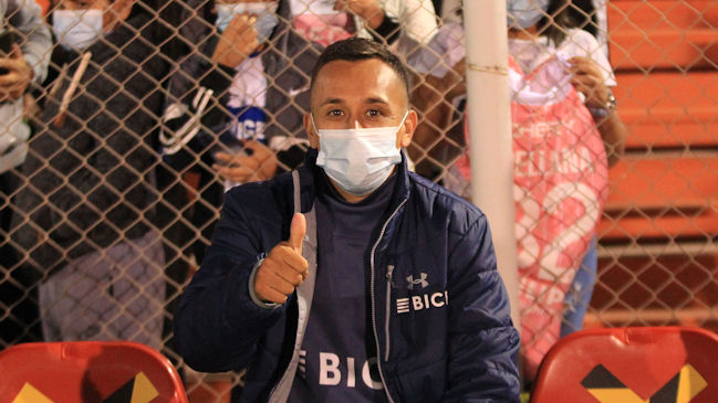 Fabián Orellana volvió a quedar fuera de la nómina de la UC para el duelo con Huachipato