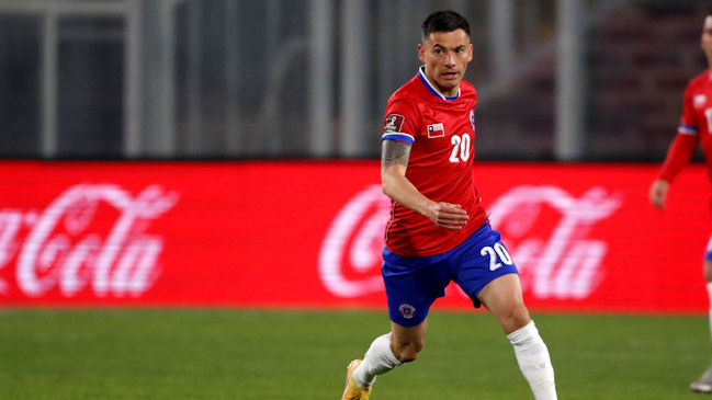 Los saludos del mundo del fútbol a Charles Aránguiz por su cumpleaños número 33