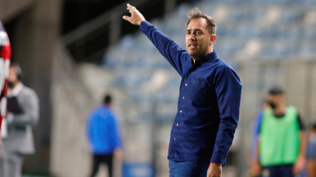 No va más: Deportes Antofagasta comunicó la salida de su técnico Juan Domingo Tolisano