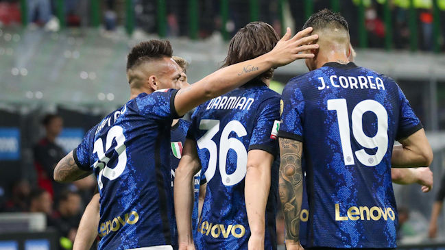 Inter de Alexis y Vidal consiguió un esforzado triunfo sobre Milan y pasó a la final de Copa Italia