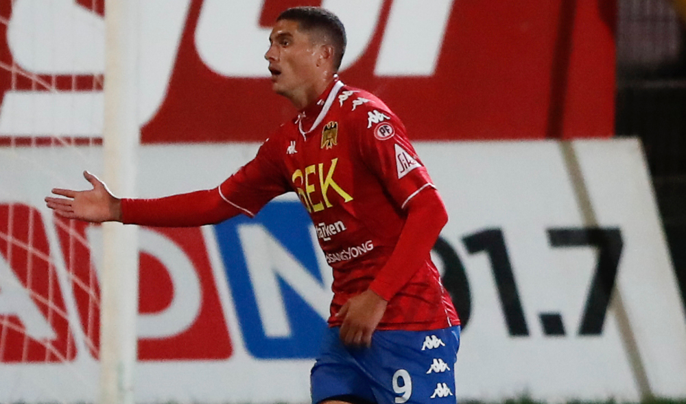 Emiliano Amor se impuso como el Jugador de la Fecha 10 en AlAireLibre.cl