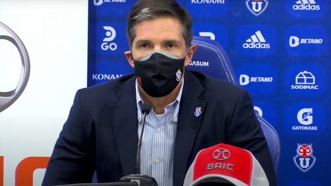 Universidad de Chile firmó acuerdo con empresa aumotoriz para su equipo femenino