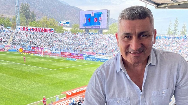 Alberto Acosta fue nombrado Cruzado Caballero