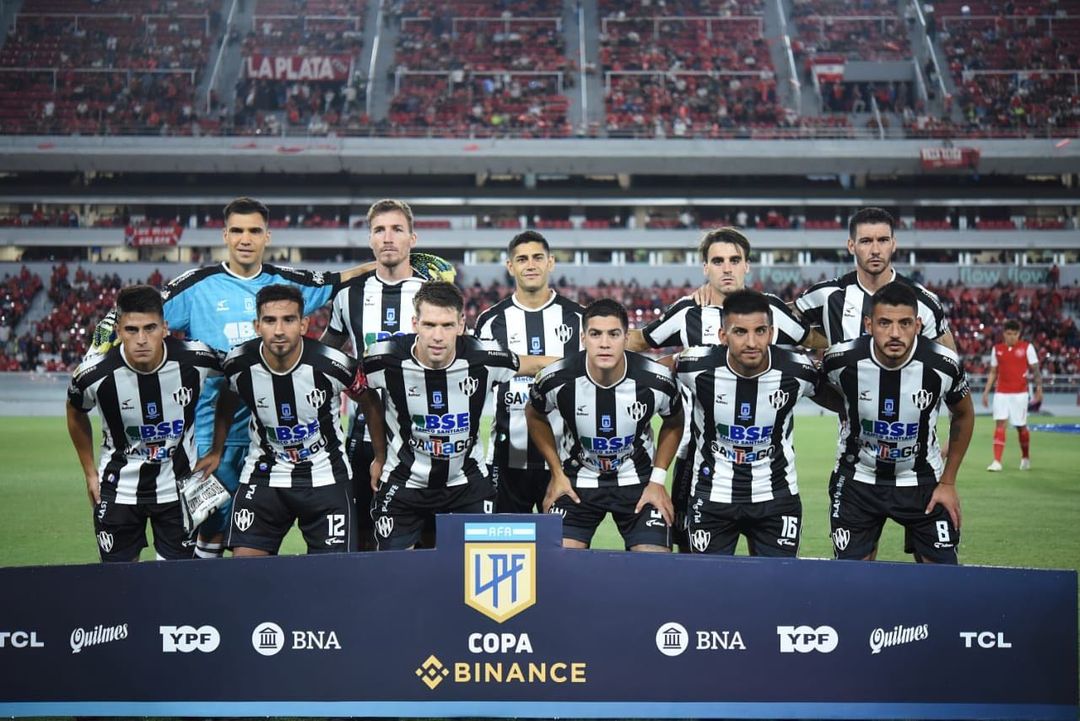 Cristopher Toselli celebró con Central Córdoba el regreso al triunfo tras vencer a Vélez Sarsfield