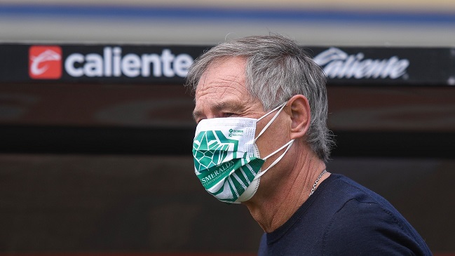 Ariel Holan dejó de ser el entrenador de Club León