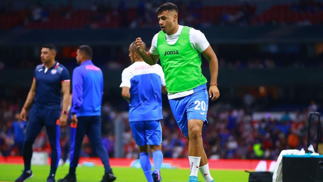 Iván Morales entró al final en triunfo de Cruz Azul sobre Querétaro