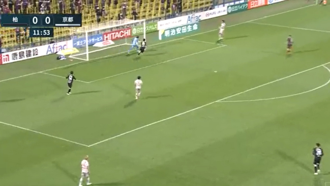 Fútbol champagne: En Japón anotaron un golazo que nació desde su propia área chica