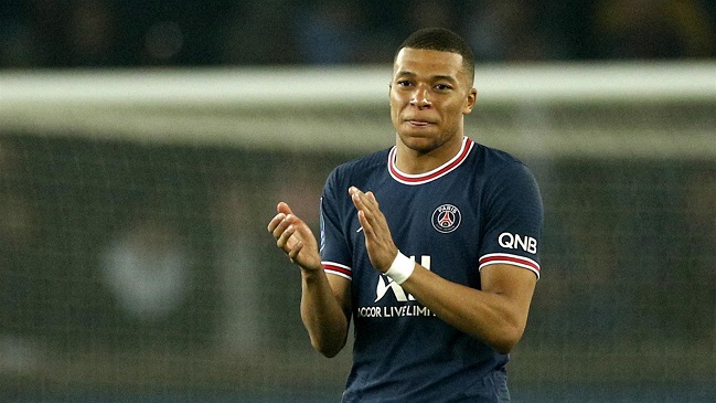 Director deportivo de PSG: Hay una posibilidad de que Mbappé se quede