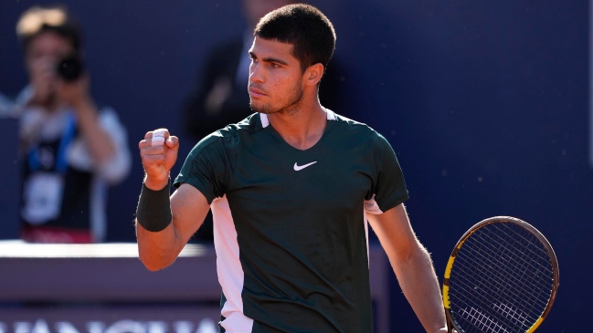 Carlos Alcaraz arrasó con Pablo Carreño y se adjudicó el Conde de Godó