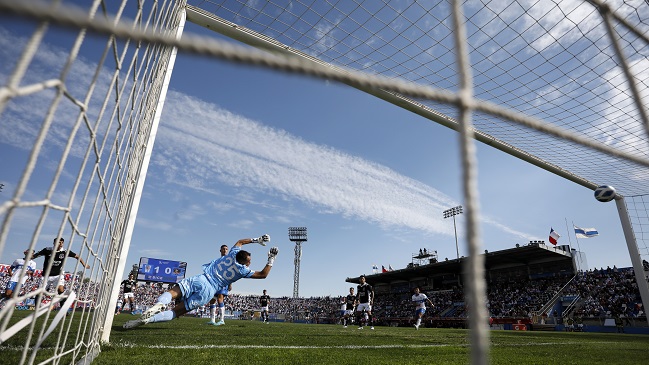 Serios incidentes empañaron el tramo final del empate entre la UC y Colo Colo