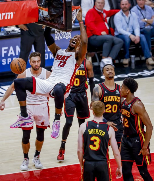 Miami Heat venció a Atlanta Hawks y quedó a un paso de semifinales en el Este