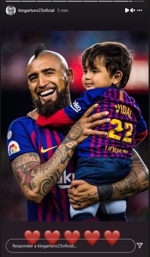 Arturo Vidal alimentó rumores que lo ubican de regreso en FC Barcelona