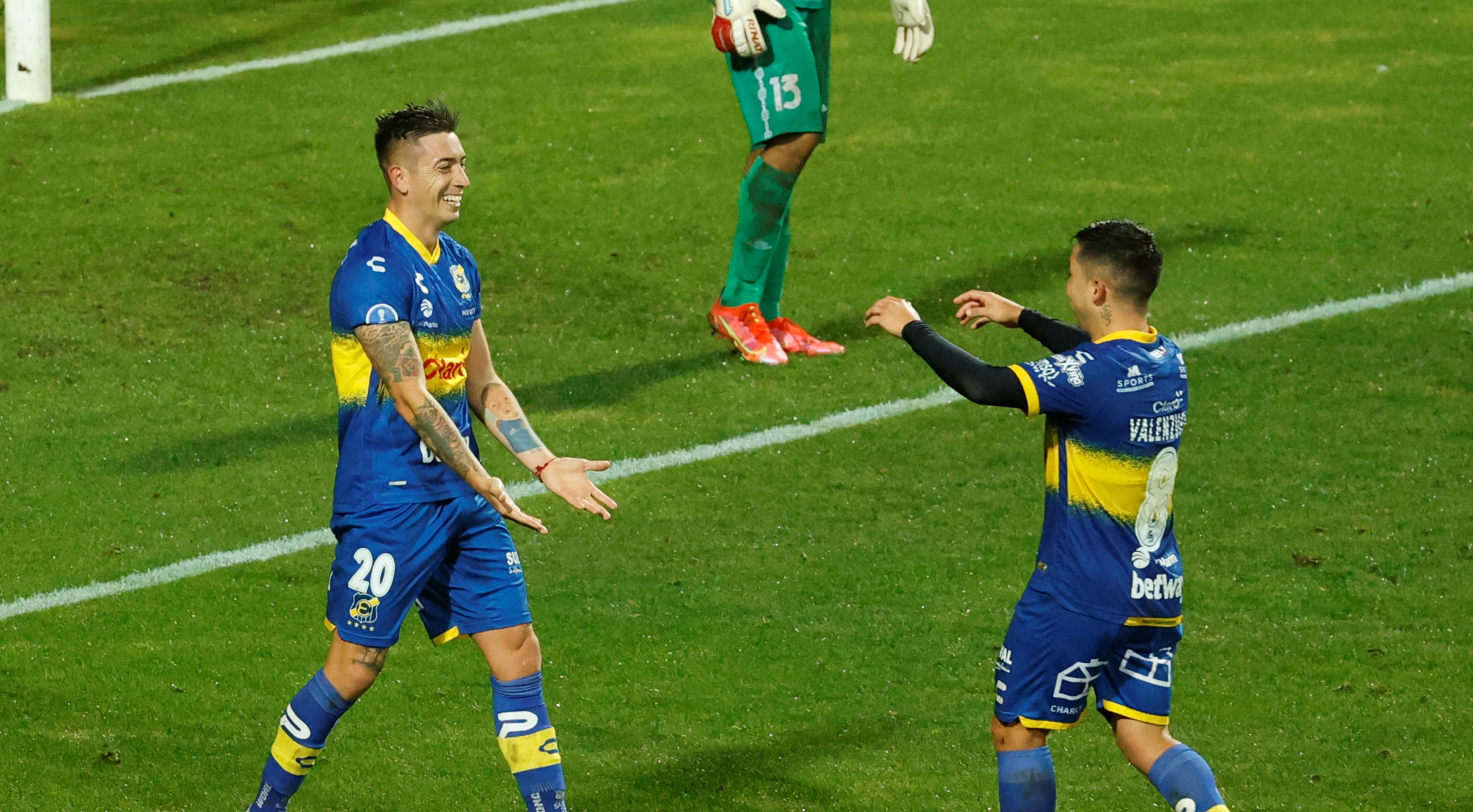 Everton celebró su primer triunfo en la Copa Sudamericana tras batir a Ayacucho