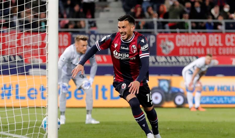 Bologna de Gary Medel doblegó a Inter de Milán y le impidió ser líder en la Serie A