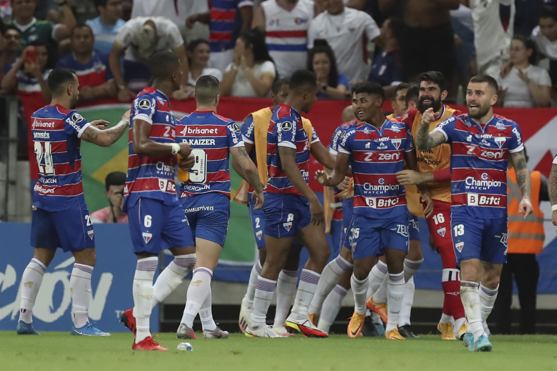 Fortaleza superó a Alianza Lima y sumó sus primeros puntos en el grupo de Colo Colo