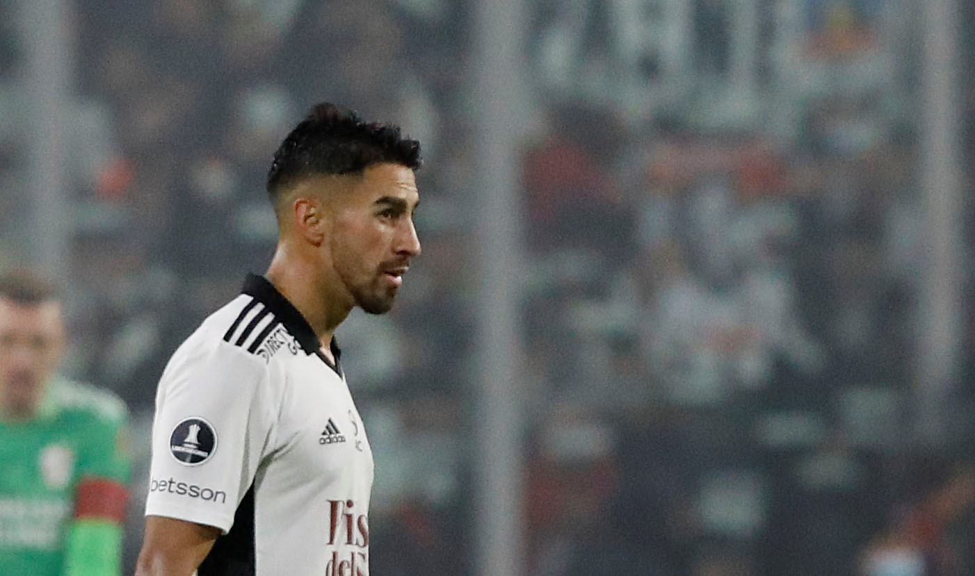 Colo Colo descontó al final ante River Plate con un cabezazo de Lucero