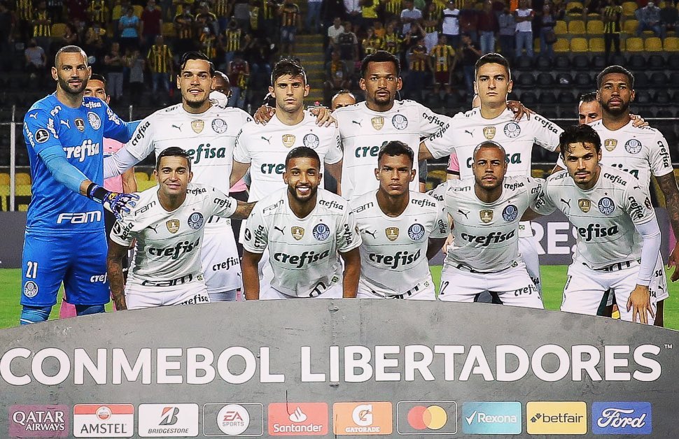 Palmeiras contó con Kuscevic para vencer a Emelec y ampliar su campaña perfecta en la Copa