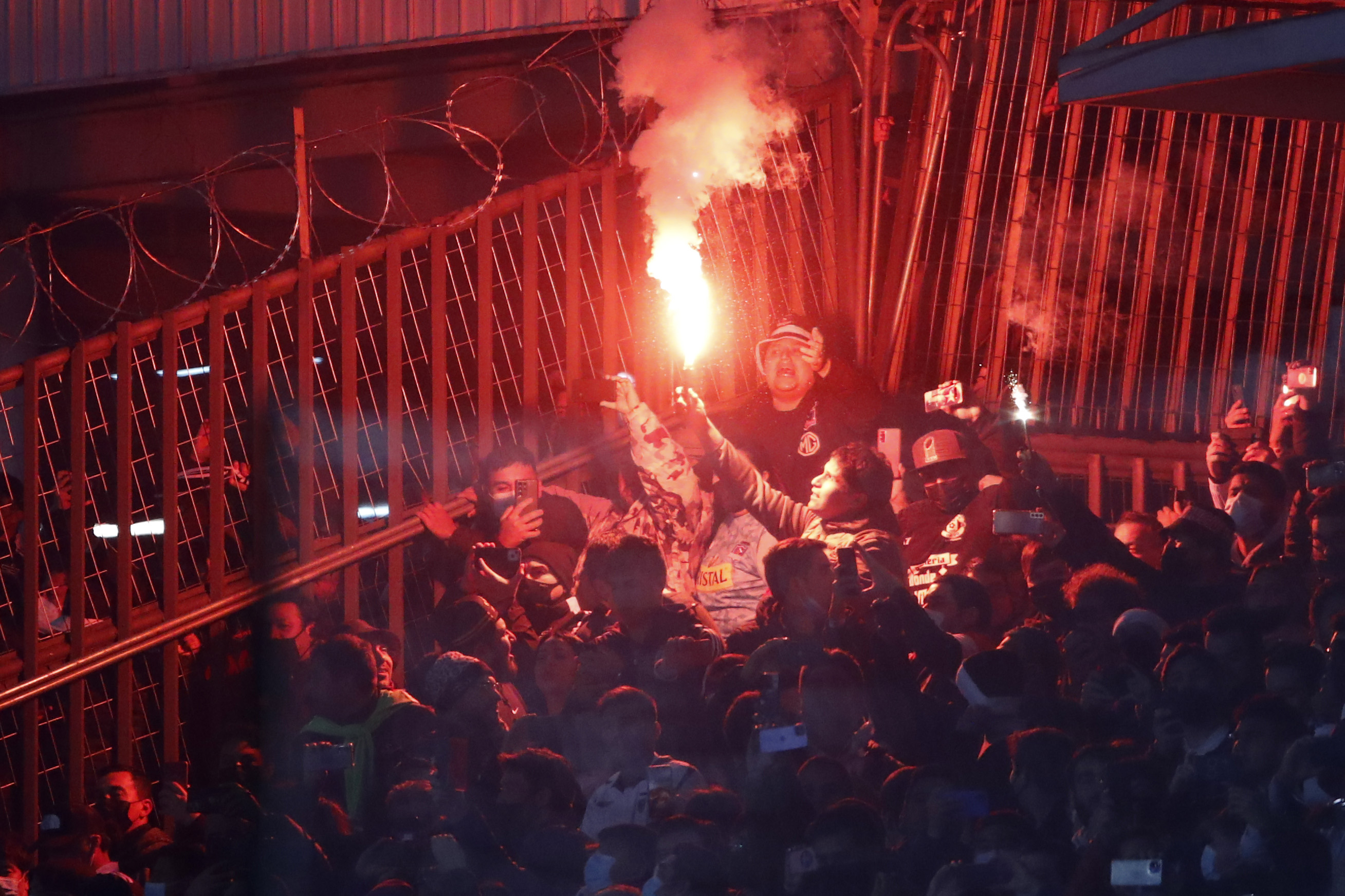 “No los queremos en nuestra casa”: Colo Colo rechazó incidentes de violencia en el Monumental