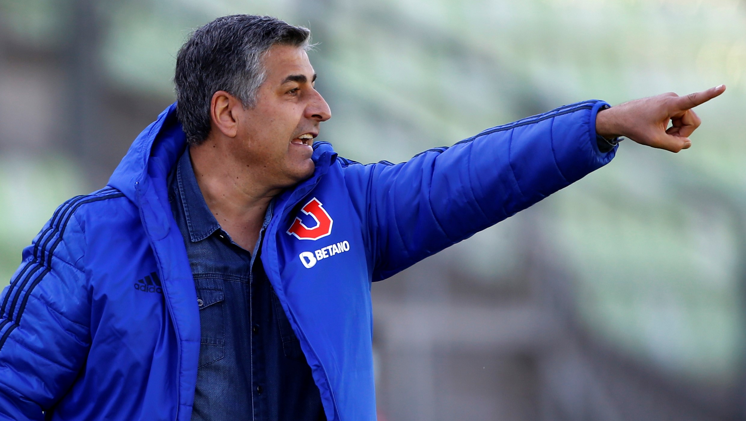 El ciclo de Santiago Escobar en la U vive sus últimas horas tras la derrota ante Audax Italiano