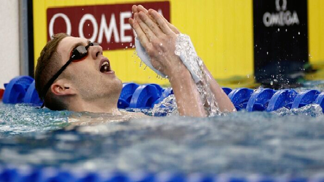 El estadounidense Hunter Armstrong batió el récord mundial de los 50 metros espalda