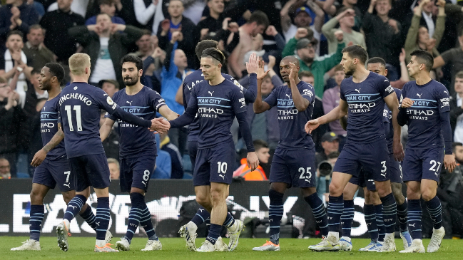 Gabriel Jesus y Fernandinho se lucieron con golazos en contundente victoria del City ante Leeds