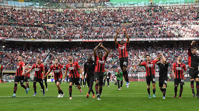 AC Milan se impuso en trabajado duelo a Fiorentina y dio otro paso por el título de la Serie A
