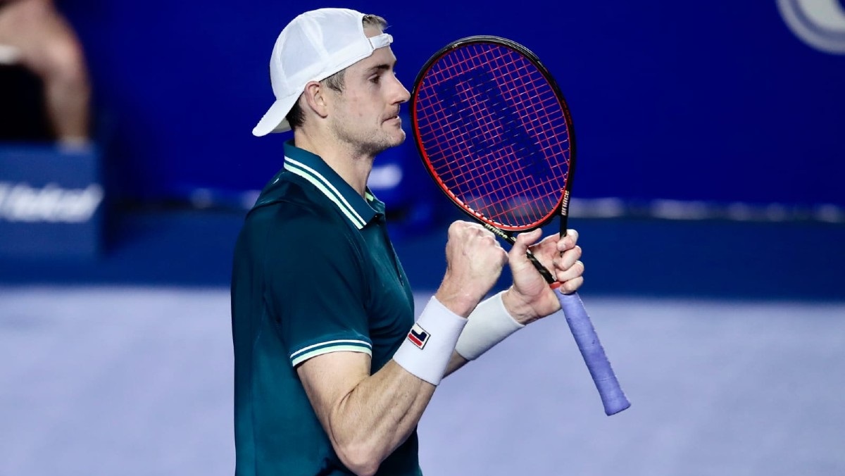 John Isner superó a Filip Krajinovic y accedió a segunda ronda en el Masters de Madrid
