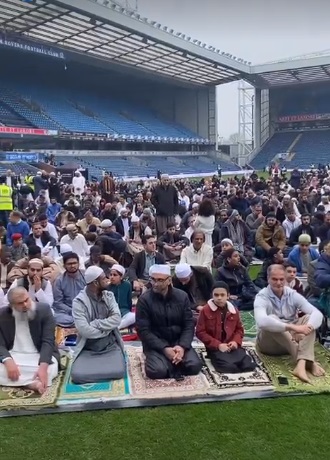 Blackburn Rovers abrió su estadio a los musulmanes para la oración del Eid al-Fitr
