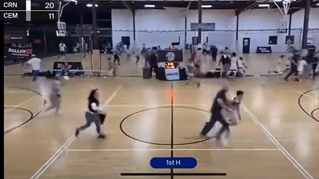 Policía detuvo a papá que amenazó a otro con una pistola en partido escolar