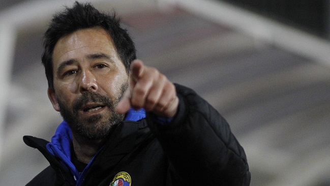 Pablo Sánchez toma ventaja para convertirse en entrenador de Universidad de Chile