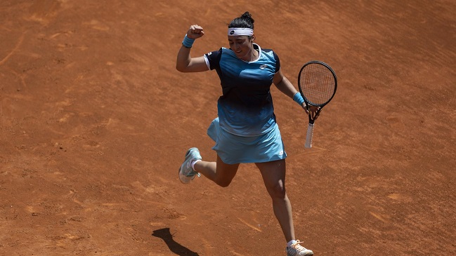 La tunecina Ons Jabeur sacó de Madrid a la ex número uno Simona Halep