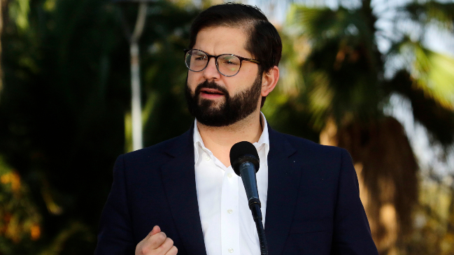 Presidente Boric sobre dichos de Medel sobre salud y educación: Necesitamos cambios y una nueva Constitución