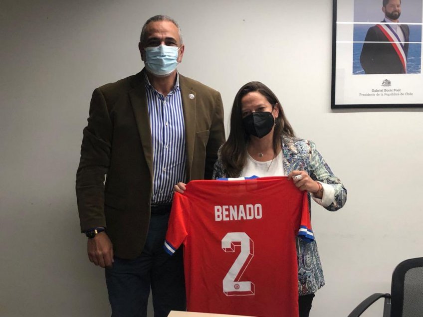 Ministra Benado se reunió con Milad para analizar medidas contra la violencia en los estadios