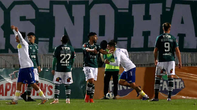 Barnechea festejó su segundo triunfo en el Ascenso con una remontada sobre S. Wanderers