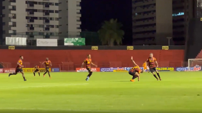 ¡Se reencontró con el gol! Javier Parraguez marcó su primer tanto en el Brasileirao B con S. Recife