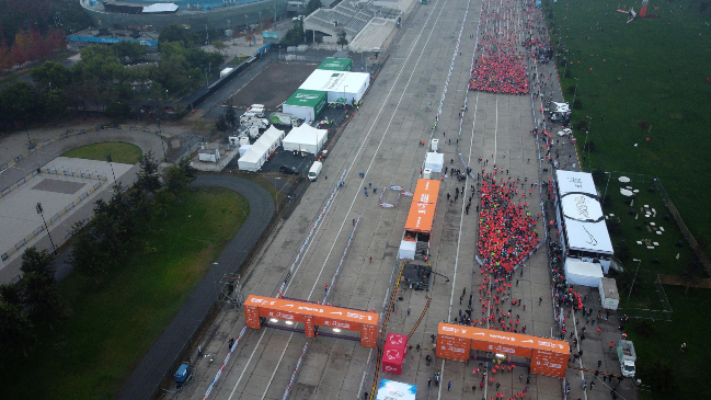 La largada de los 42 kilómetros del Maratón de Santiago