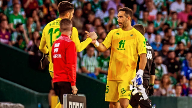 Claudio Bravo mostró parte de su terapia por lesión muscular sufrida ante Barcelona