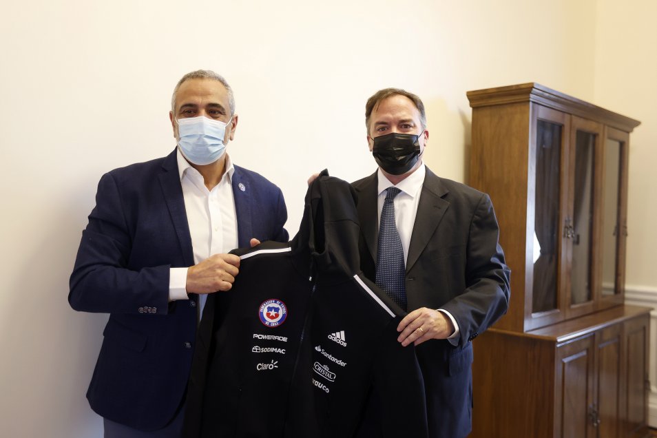 Pablo Milad y senador Matías Walker se reunieron para tratar proyecto de reforma a la Ley SAD