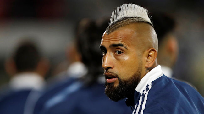 Develaron el motivo que originó la disputa judicial entre Arturo Vidal y su primo Carlos Albornoz