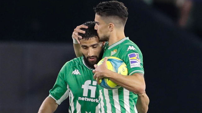 Real Betis reta a Valencia con la urgencia de ganar para seguir optando a Champions