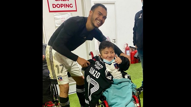 El loable gesto de Gabriel Suazo con un fanático de Colo Colo