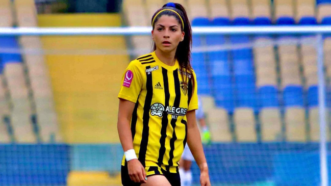 Futbolista chilena Melissa Bustos fue seleccionada para ser parte de equipo de Neymar