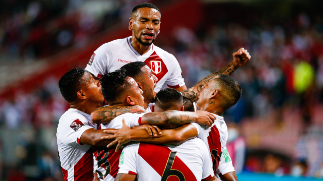 Perú fue citado a declarar a la FIFA por el caso Byron Castillo