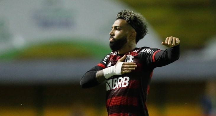 Flamengo de Mauricio Isla batió a Altos y avanzó a octavos de final en la Copa de Brasil