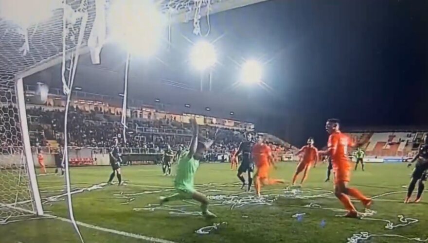 El increíble gol fantasma que le cobraron a Cobreloa ante Santiago Wanderers en la Primera B