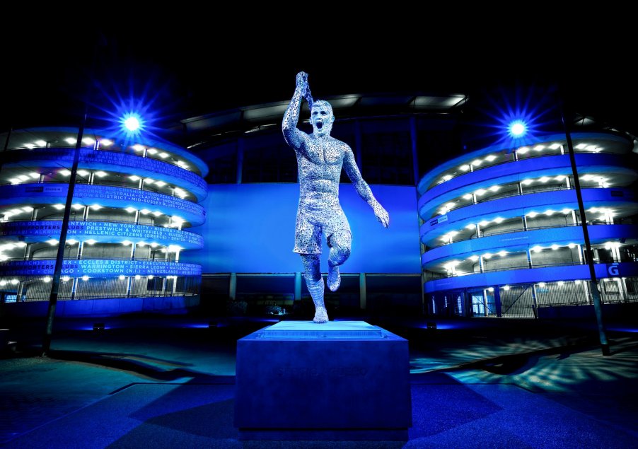 Manchester City presentó una estatua de Sergio Agüero, a 10 años del histórico gol en el 93:20