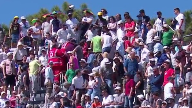 Espectador se descompensó en punto decisivo y paralizó duelo de cuartos en el Masters de Roma