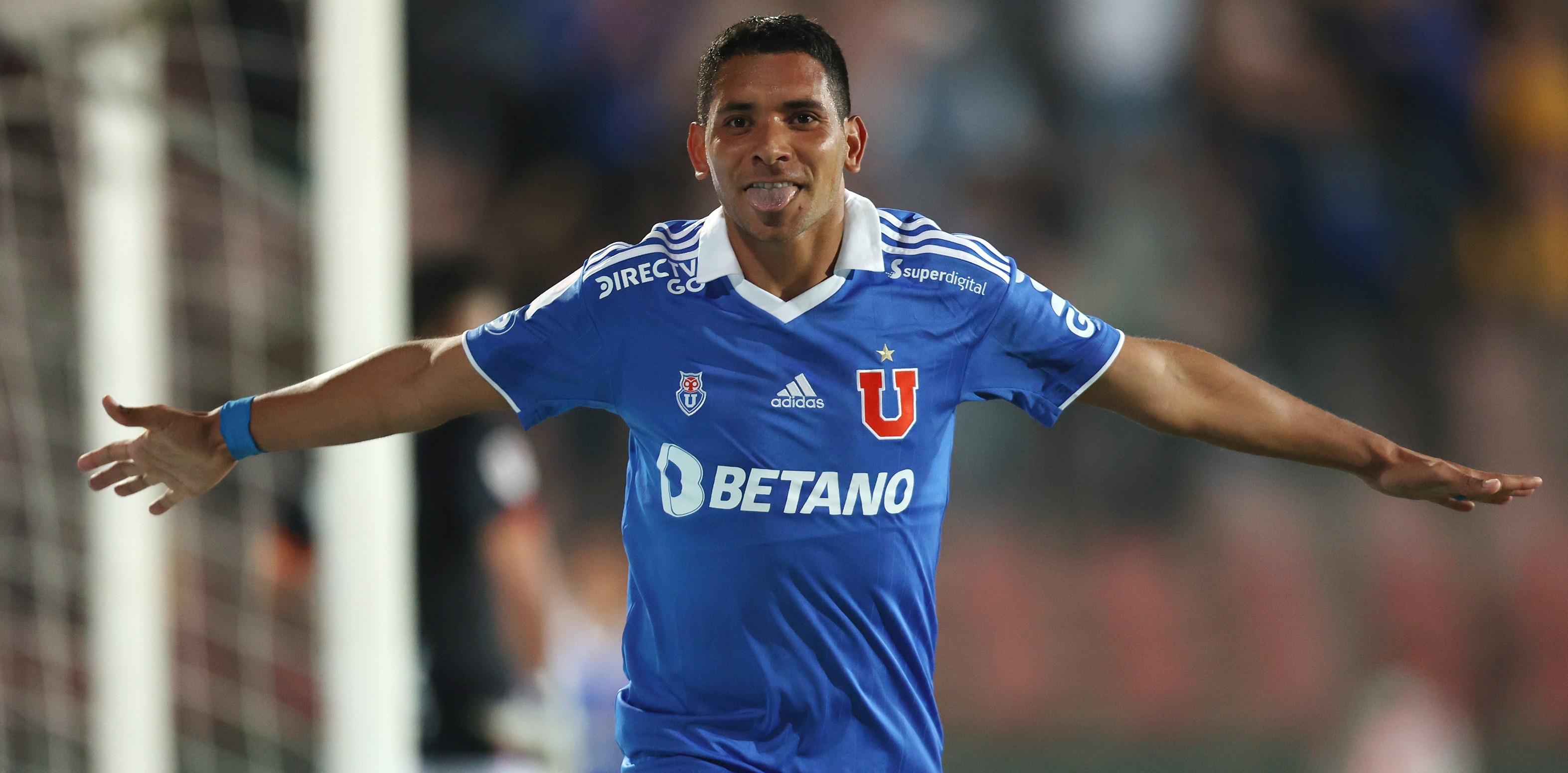 La U de Sebastián Miranda quiere seguir en el tranco ganador en su visita a Everton